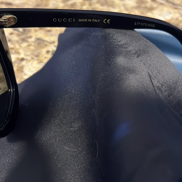 Authentic Gucci GG0117S 001 Women Black Plastic Sunglasses Shades 53/15/140 - Picture 7 of 13